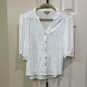 Democracy White Button-Up Women's Top